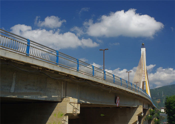 宿州304不锈钢桥梁护栏：安全、耐用与美观的完美结合